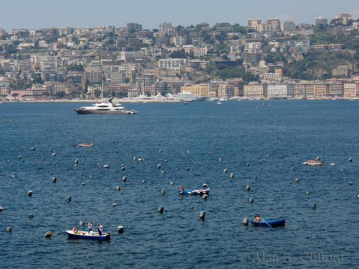 Castel dell&rsquo;Ovo